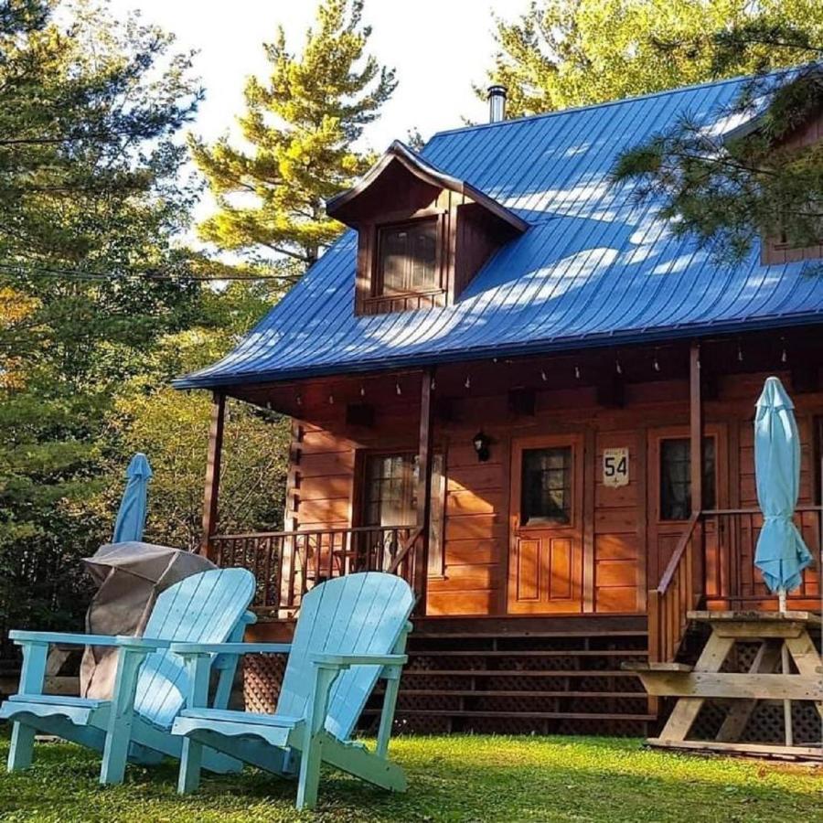 Les Chalets Sur Le Cap Saint Joachim Bagian luar foto