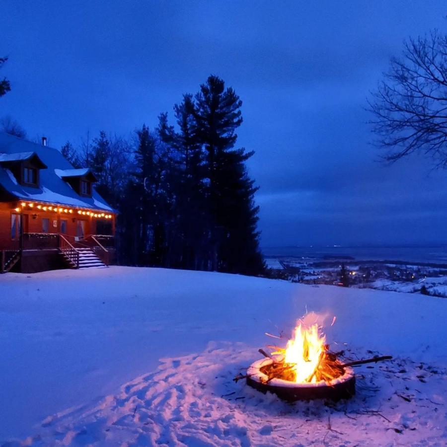 Les Chalets Sur Le Cap Saint Joachim Bagian luar foto