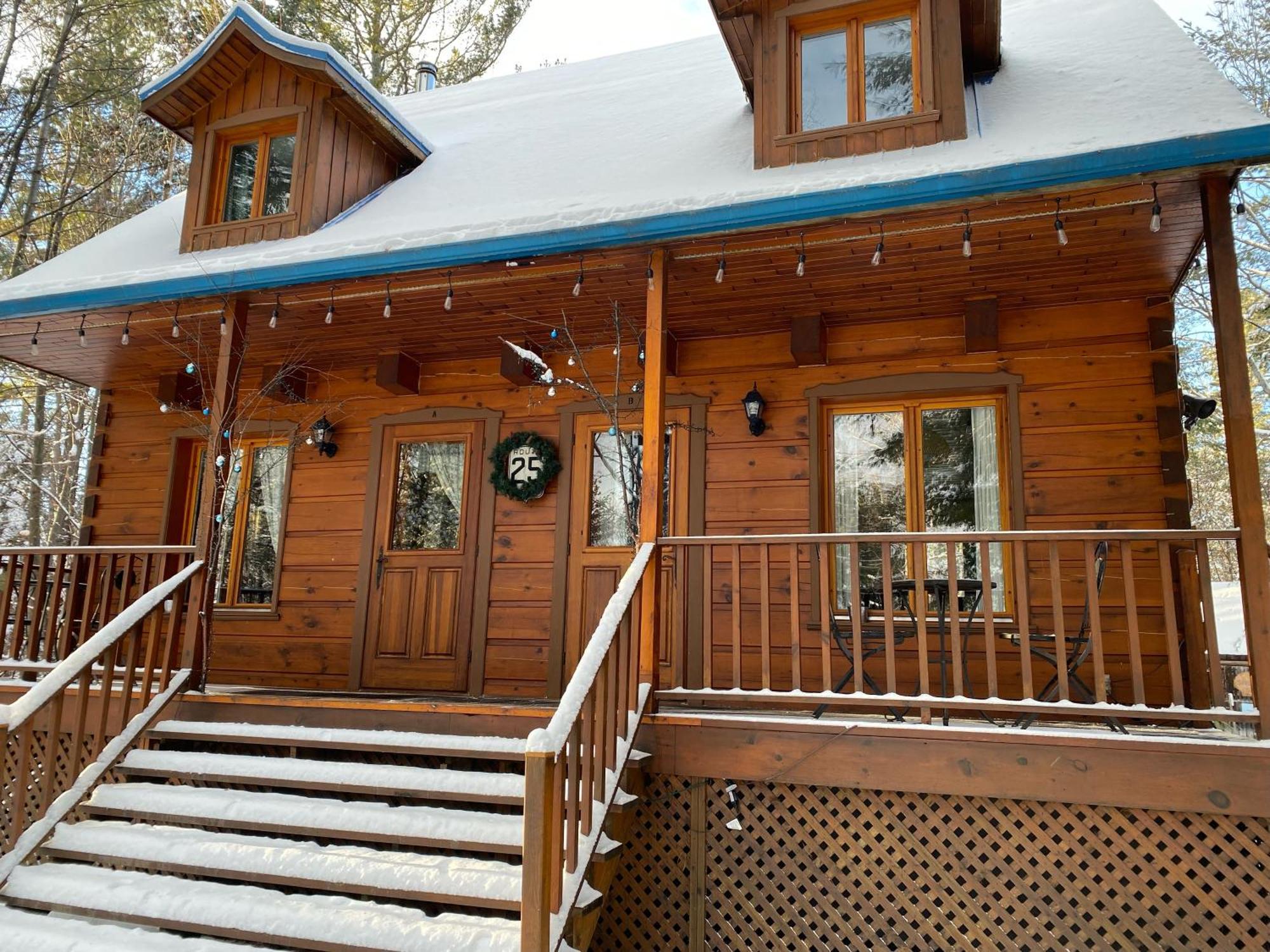 Les Chalets Sur Le Cap Saint Joachim Bagian luar foto