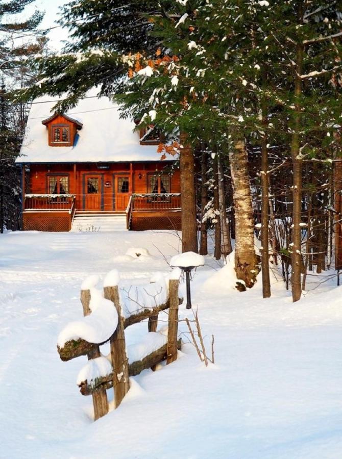 Les Chalets Sur Le Cap Saint Joachim Bagian luar foto